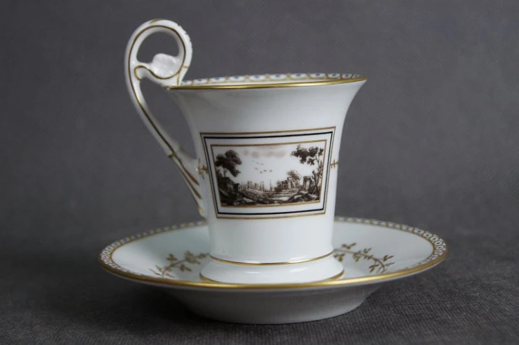 Porcelana Richard Ginori filiżanka ze spodkiem do kawy