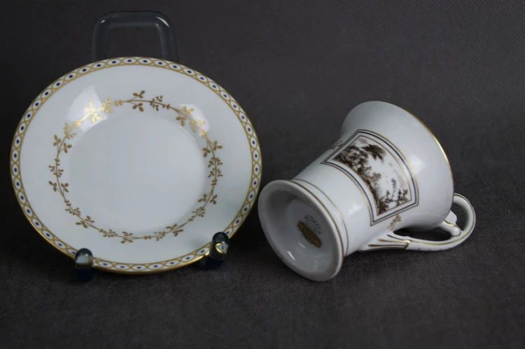 Porcelana Richard Ginori filiżanka ze spodkiem do kawy