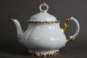 Porcelana Edelstein piękny dzbanek do herbaty