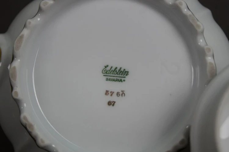 Porcelana Edelstein piękny dzbanek do herbaty