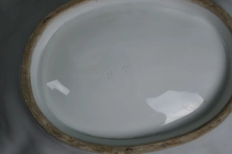 Porcelanowa patera z końca XIX wieku 1