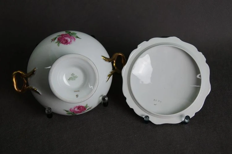 Porcelana Alka bomboniera różana piękność