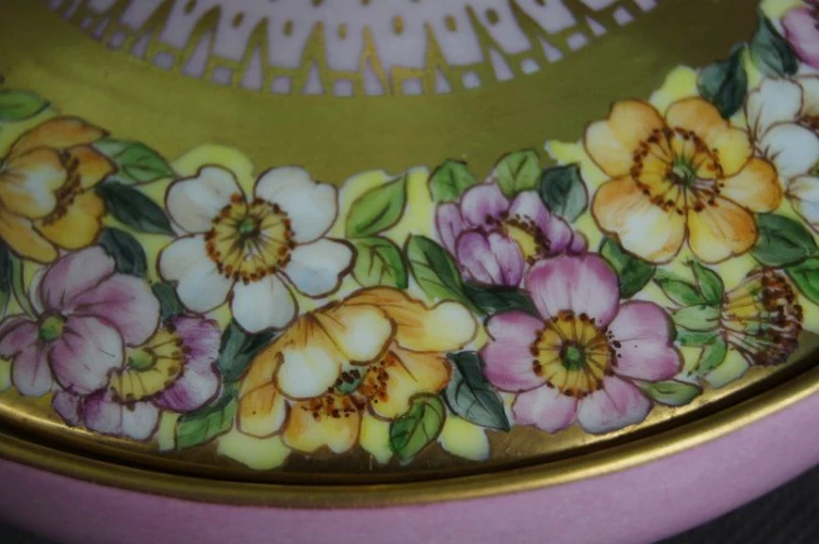 Porcelana Furstenberg ręcznie malowana kolekcjonerska bomboniera