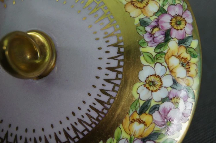 Porcelana Furstenberg ręcznie malowana kolekcjonerska bomboniera