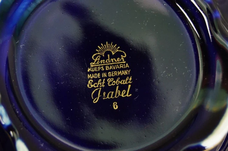 Porcelana Lindner bomboniera kobalt złocenia