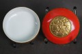 Porcelanowa niespotykana czerwono złota bomboniera