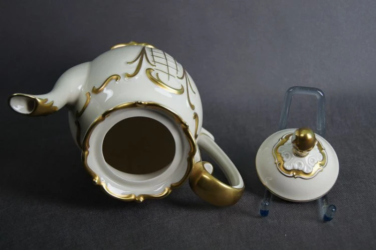Porcelana Sorau - Żary Unikatowy dzbanek - imbryk Polecam !!!
