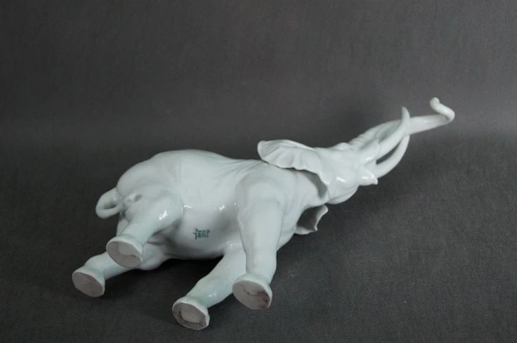 Porcelana Heubach Unikatowa duża figura słonia