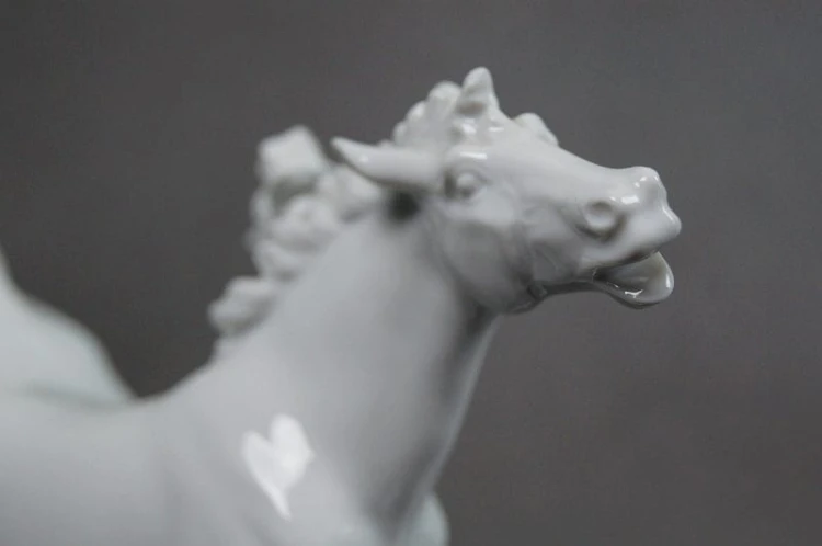 Porcelana Wallendorf - Dwa konie w galopie piękna figura !!!