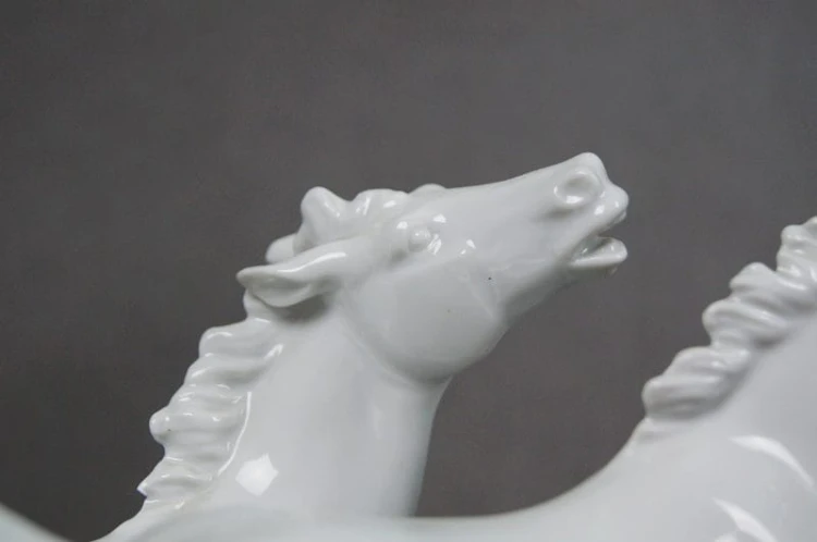 Porcelana Wallendorf - Dwa konie w galopie piękna figura !!!