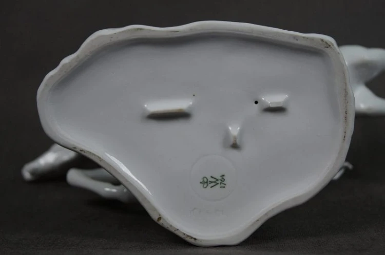 Porcelana Wallendorf - Dwa konie w galopie piękna figura !!!