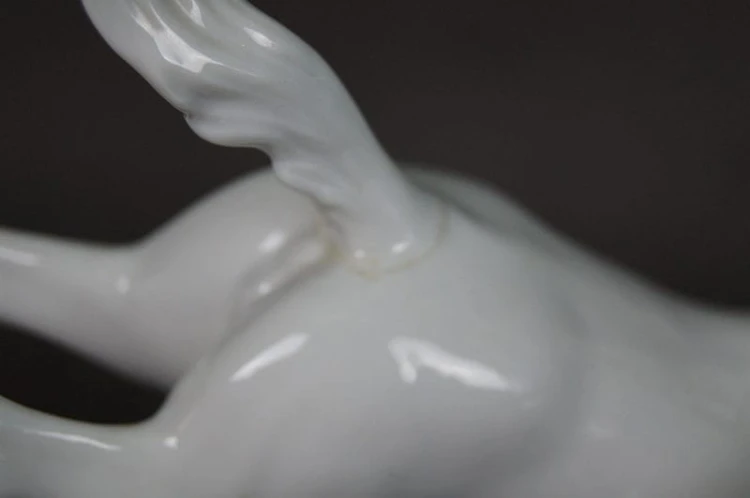 Porcelana Wallendorf - Dwa konie w galopie piękna figura !!!