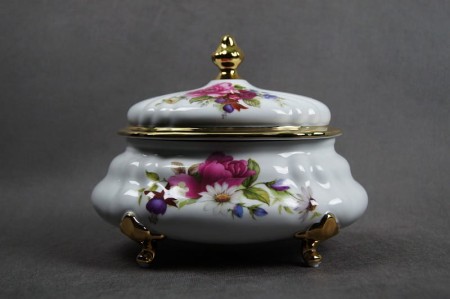 Duża imponująca bombonierka porcelana Kleiber