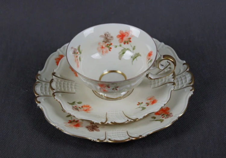 Ekskluzywny porcelanowy zestaw śniadaniowy Sorau Żary !!!