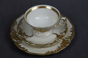 Porcelana Krister piękna szlachetna śniadaniówka