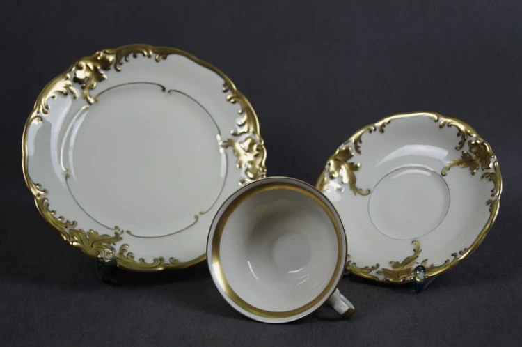 Porcelana Krister piękna szlachetna śniadaniówka