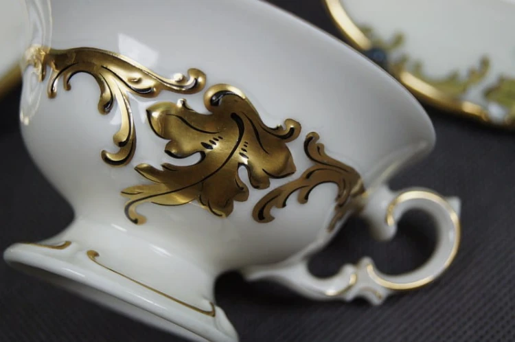 Porcelana Krister piękna szlachetna śniadaniówka