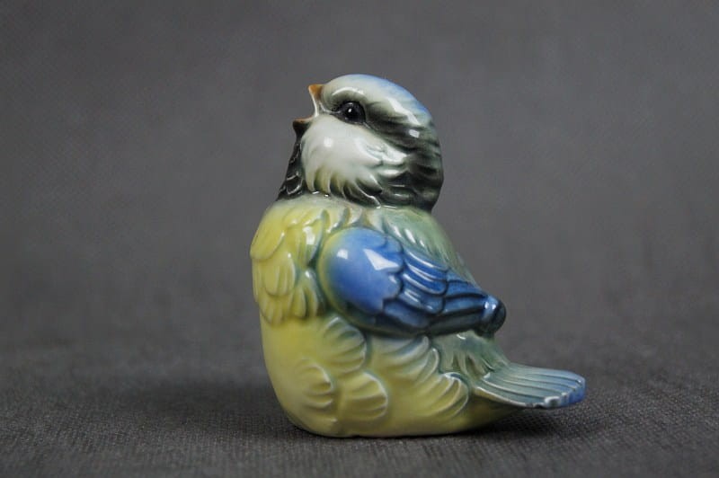 Stara porcelana figurka mała sikorka marka Goebel