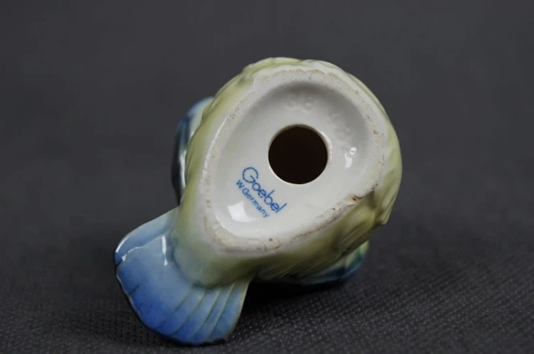 Stara porcelana figurka mała sikorka marka Goebel