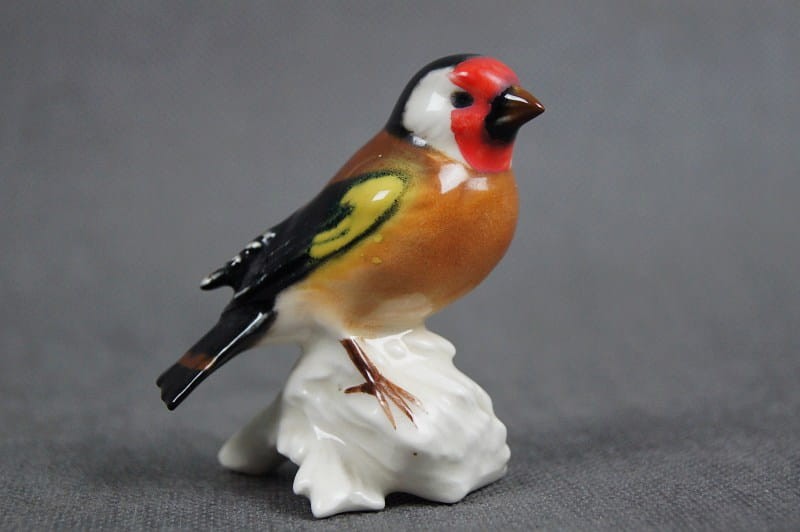 Stara porcelana figurka szczygieł marka Goebel