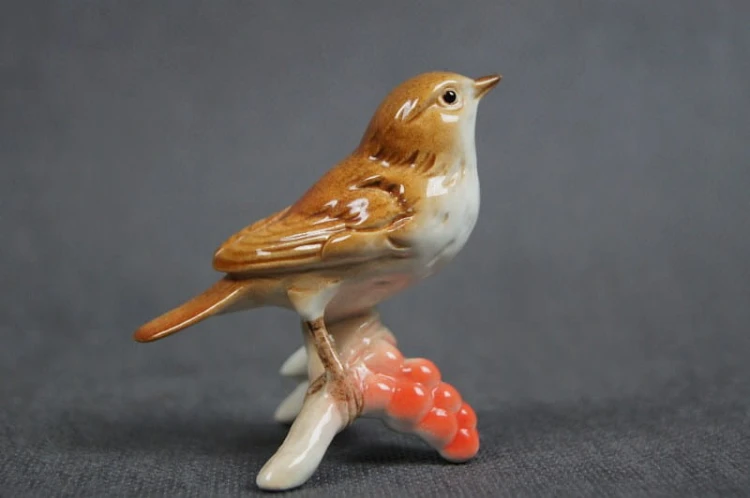 Figurka słowik rdzawy stara porcelana marka Goebel