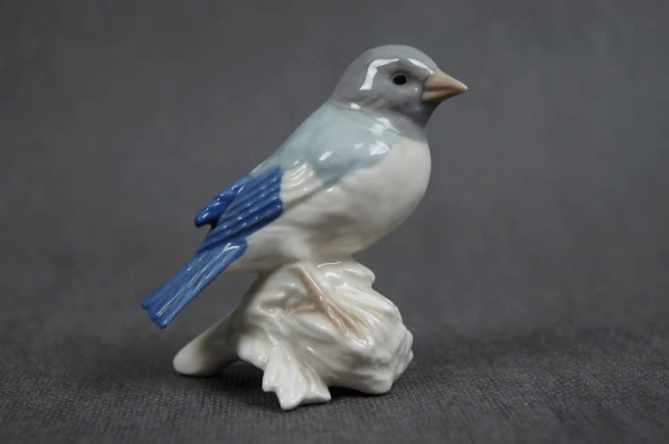 Mała figurka ptaszka stara porcelana marka Goebel