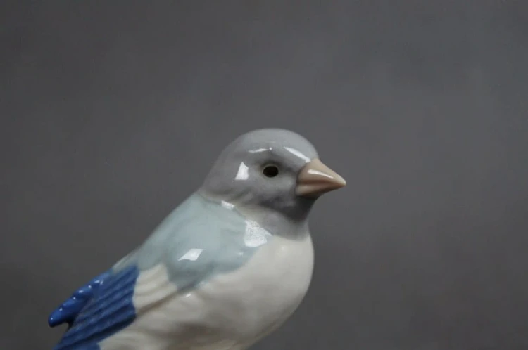 Mała figurka ptaszka stara porcelana marka Goebel