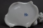 Kolekcjonerska porcelana figura baraszkujący amorek nr.3
