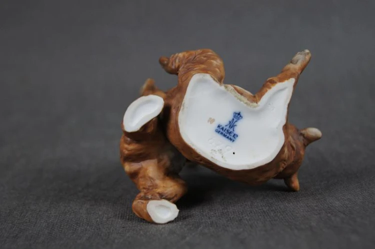 Porcelana Kaiser figura dwa niedźwiedzie