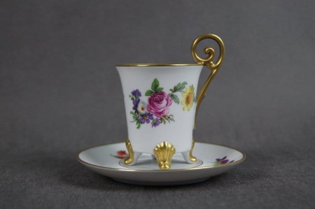 Porcelana Tirschenreuth urocza filiżaneczka ze spodkiem