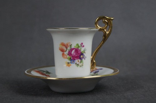 Kahla porcelanowa filiżanka ze spodkiem