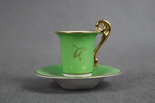 Porcelanowa filiżanka ze spodkiem do mokki