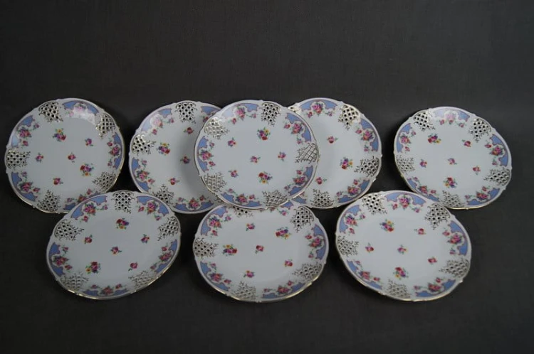 Talerzyki deserowe porcelana Schumann 8 sztuk