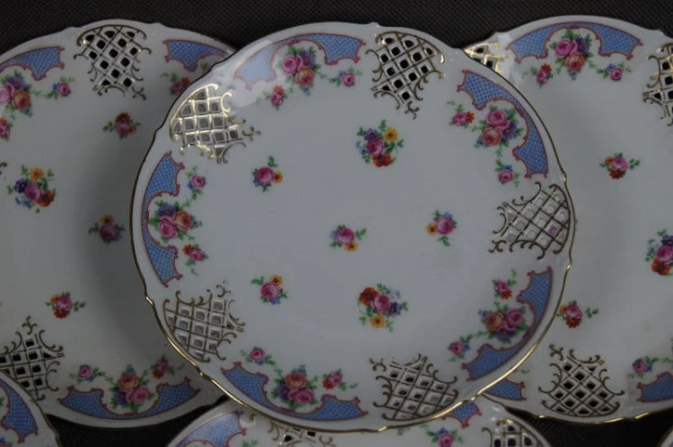 Talerzyki deserowe porcelana Schumann 8 sztuk