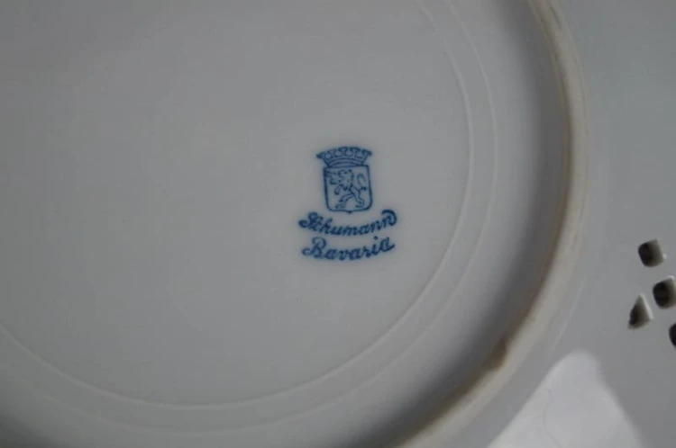 Talerzyki deserowe porcelana Schumann 8 sztuk