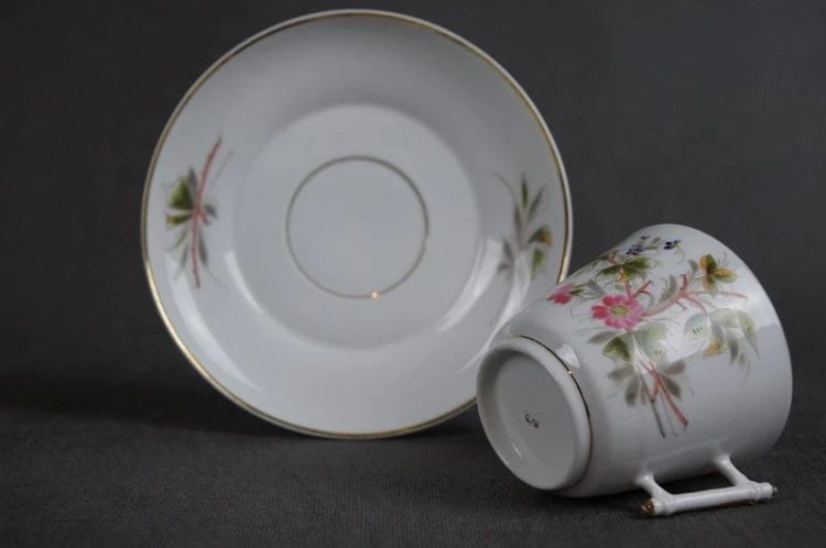 Porcelanowa filiżanka do kawy ze spodkiem 1
