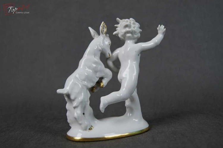 Porcelana Carl Scheidig Figurka Rozbawiony malec z koziołkiem Cudo !!!