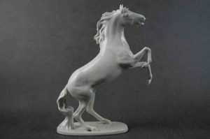 Porcelana KOŃ FASCYNUJĄCA DUŻA FIGURA 