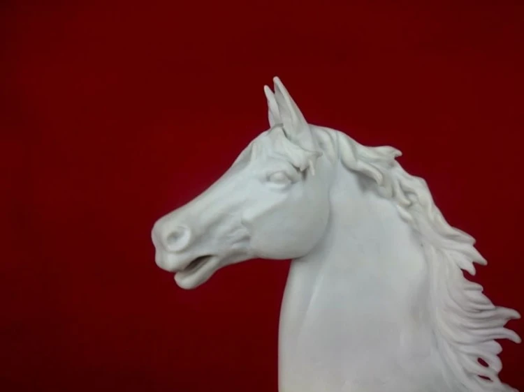 Porcelana Kaiser W. Gawantka duża Figura konia