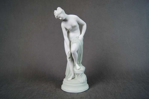 Naga Wenus porcelana biskwitowa figurka