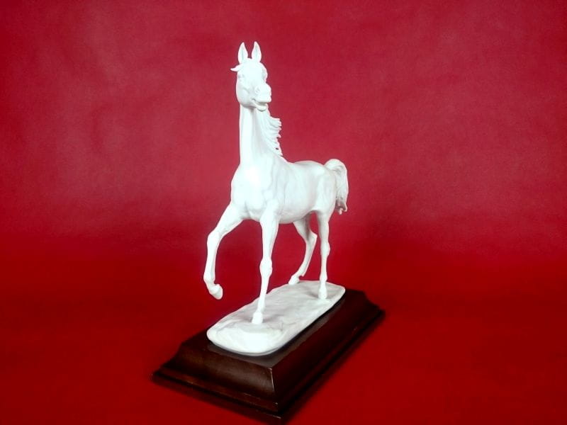 Porcelana Kaiser W. Gawantka duża Figura konia